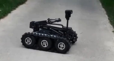 이동할 수 있는 로봇 몸에 배터리 전원을 사용하는 Eod 연장 모음을 취급하는 폭발물