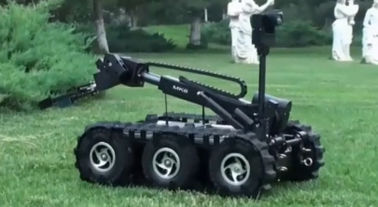 정밀도 140kg 선적 능력 검정 색깔을 가진 기계로 가공 불발탄 처리 로봇